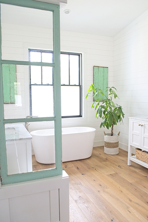 Farmhouse Design Inspiration – bathroom design and decor. Designed by Michelle Wood from My Sanctuary Style. Flooring is Alta Vista hardwood.