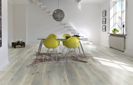 Courtier Kingsguard Oak Premium Flooring Waterproof Rigid Click Roomscene
