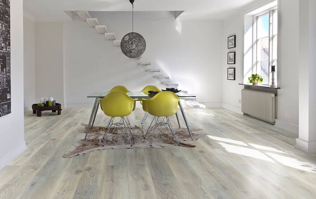 Hallmark Floors Courtier Kingsguard room