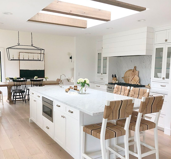Farmhouse Design Inspiration kitchen design and decor. This farmhouse was designed by Michelle Wood from My Sanctuary Style. Flooring is Alta Vista hardwood.