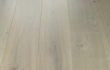 Avenue Sunset Oak by Hallmark Floors Vignette